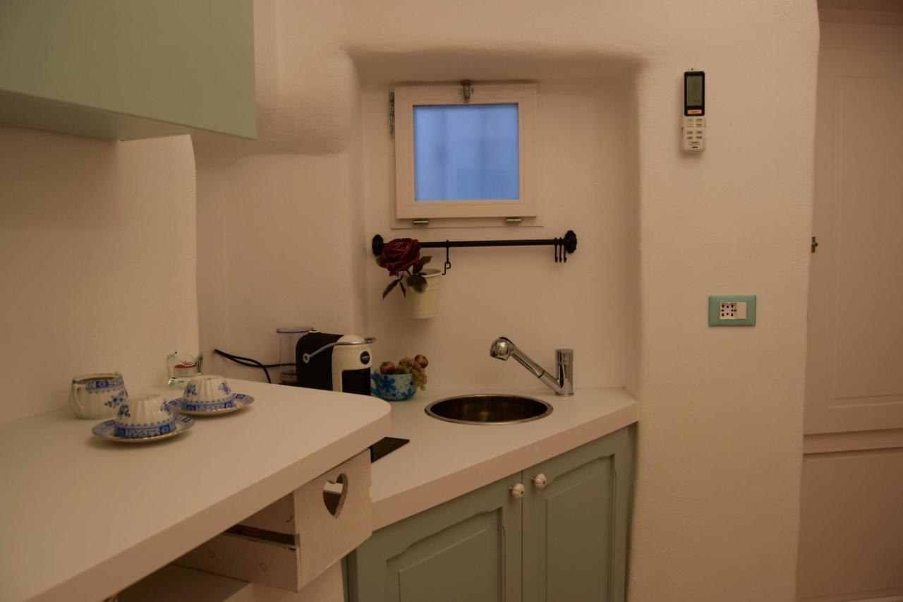 ポリニャーノ・ア・マーレ Leavi Bed & Breakfast エクステリア 写真