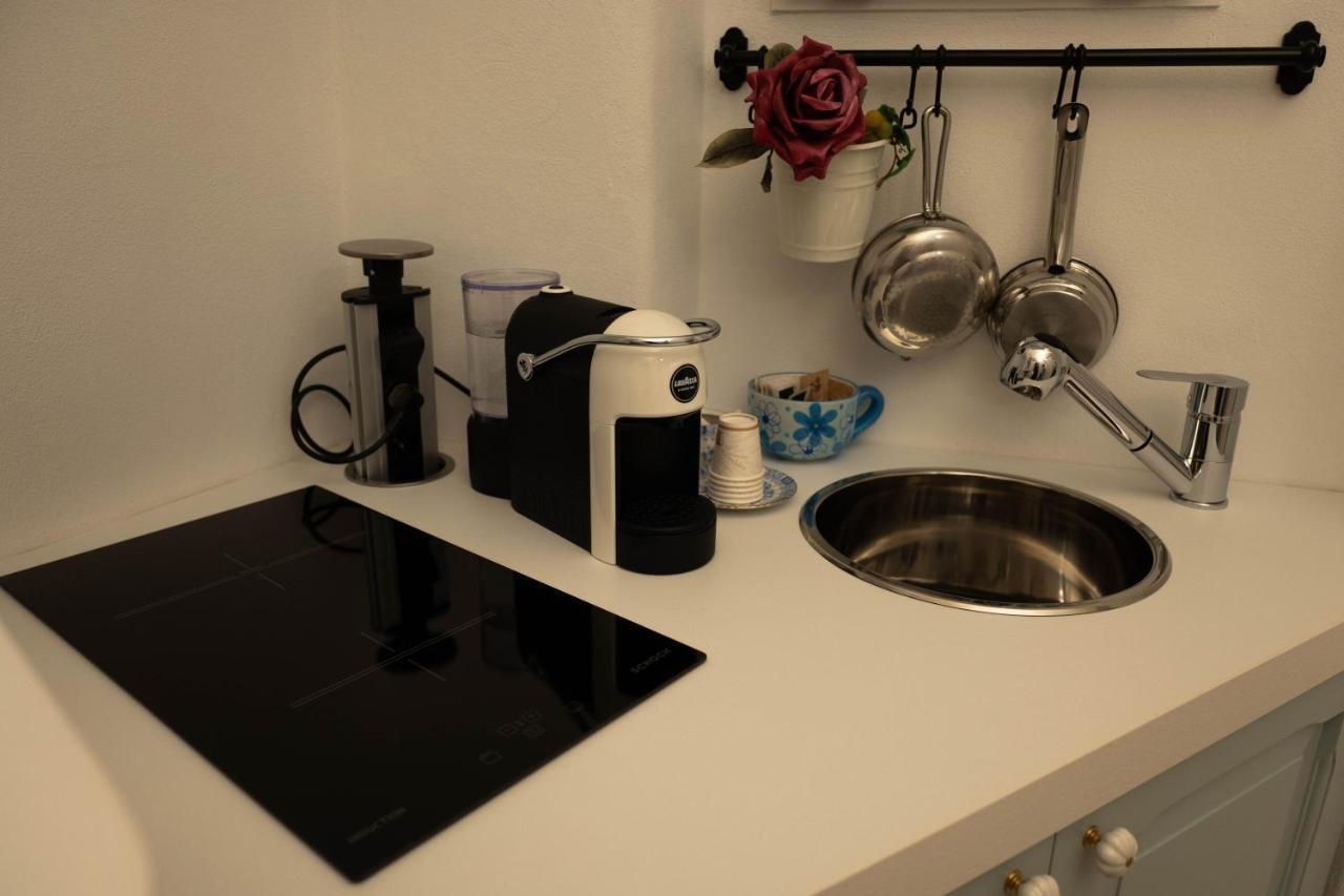 ポリニャーノ・ア・マーレ Leavi Bed & Breakfast エクステリア 写真
