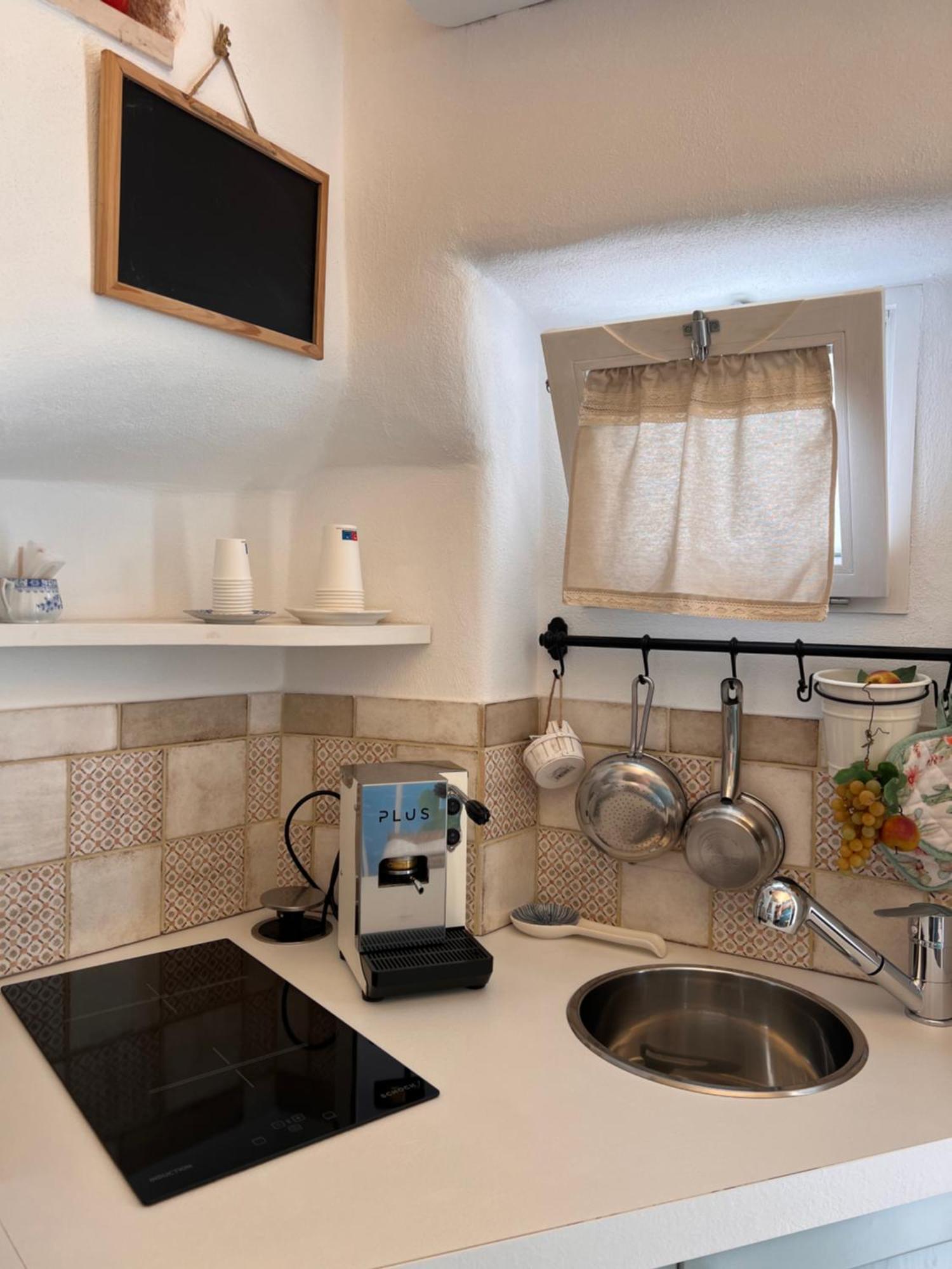 ポリニャーノ・ア・マーレ Leavi Bed & Breakfast エクステリア 写真